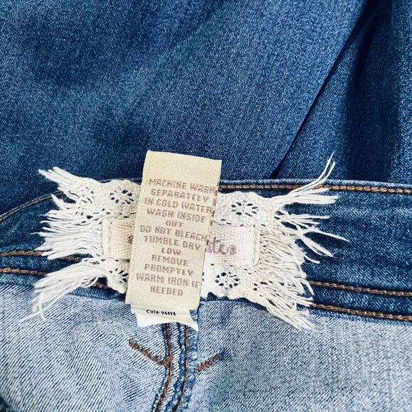 Altar’d state - Picture 11 of 16